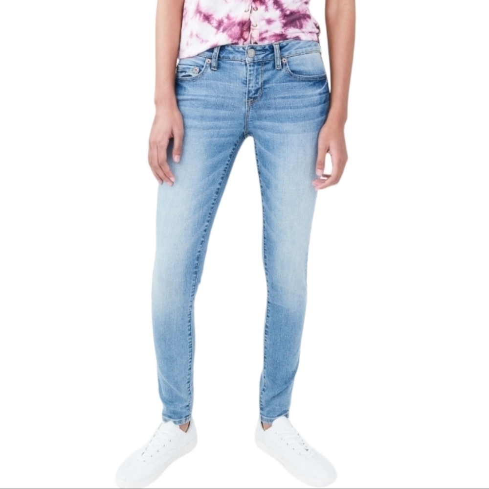 AEROPOSTALE Womens Bayla Skinny Short‎ Light Wash Jeans Size 0